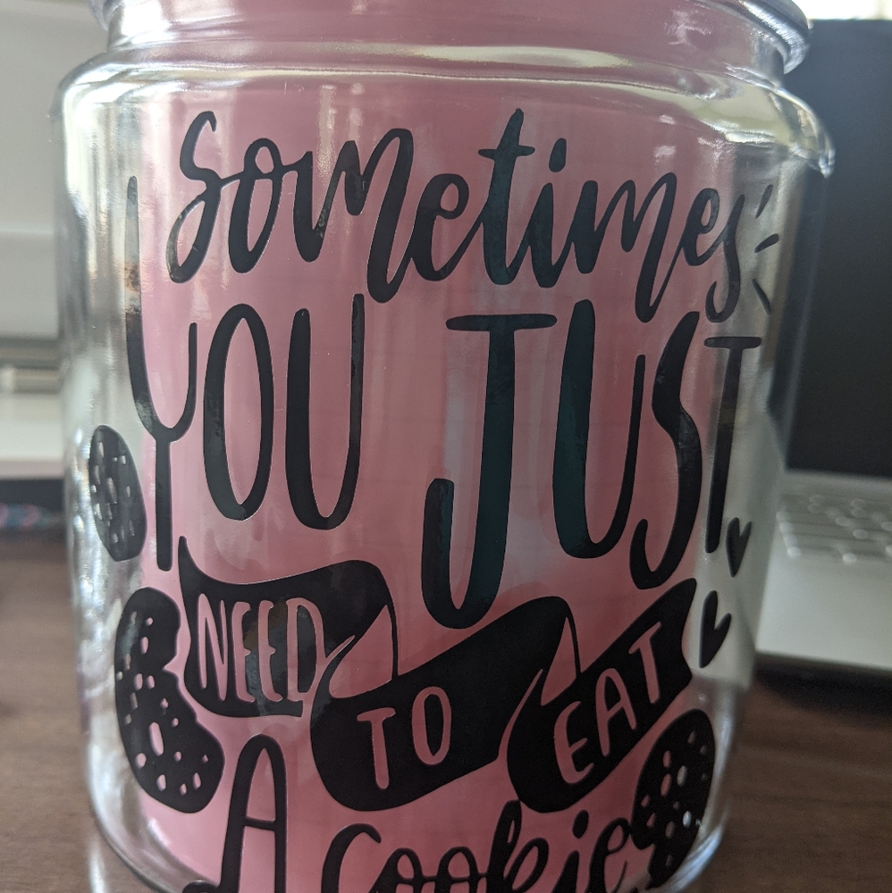 Cookie jar